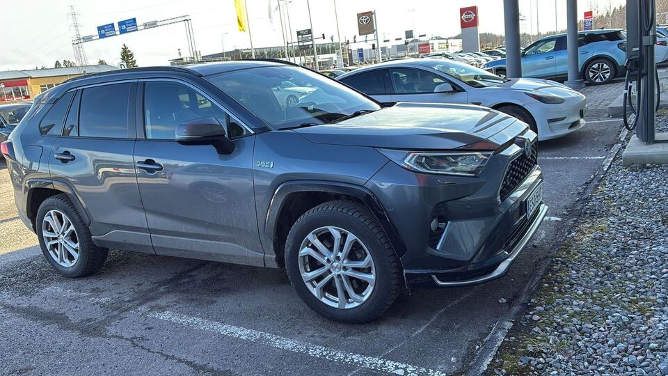 Toyota RAV4 vaihtoauto