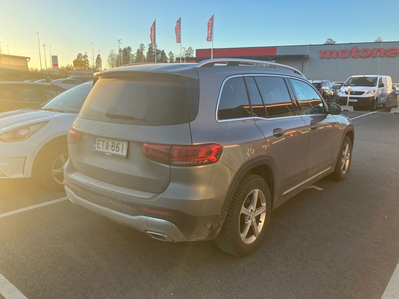 Mercedes-Benz GLB vaihtoauto