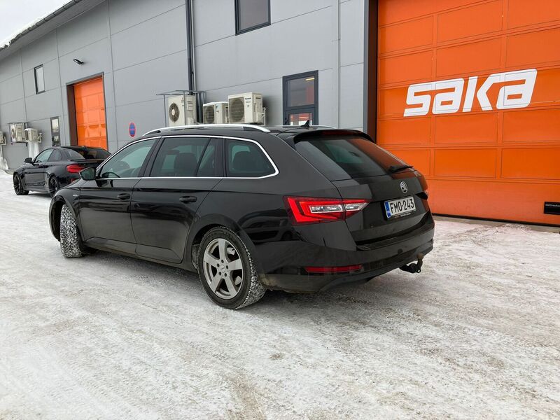 Skoda Superb vaihtoauto
