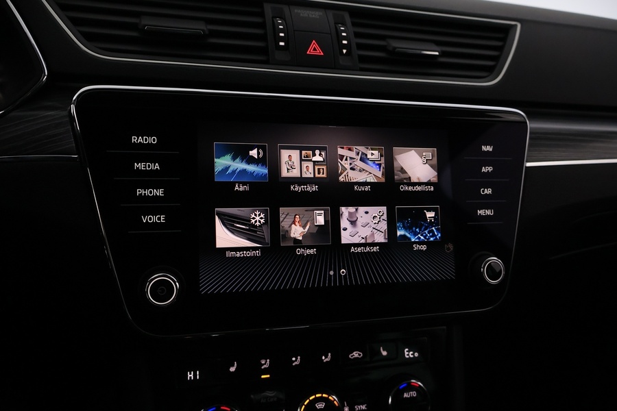 Skoda Superb vaihtoauto