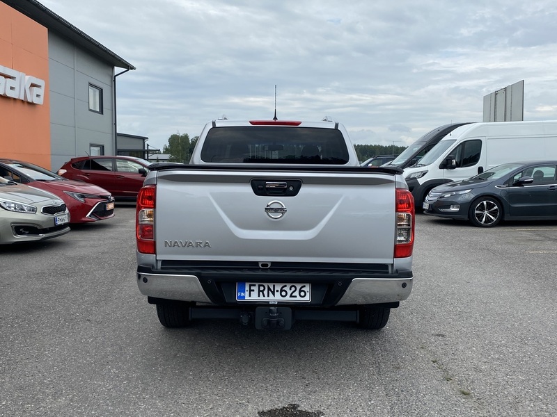 Nissan NP300 vaihtoauto