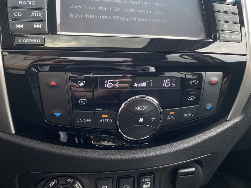 Nissan NP300 vaihtoauto