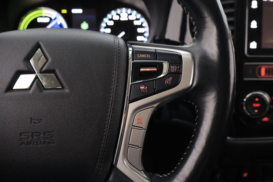 Mitsubishi Outlander PHEV vaihtoauto