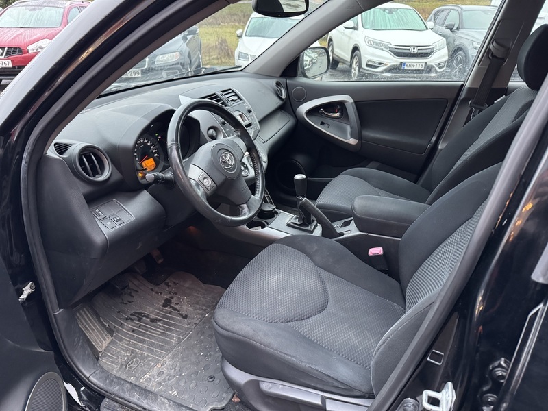 Toyota RAV4 vaihtoauto