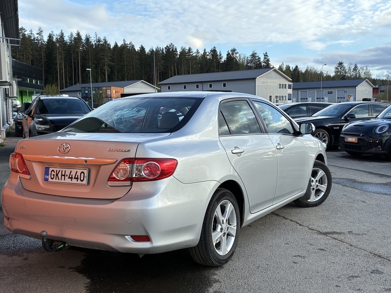 Toyota Corolla vaihtoauto