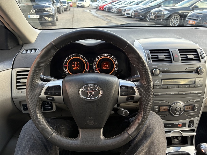 Toyota Corolla vaihtoauto
