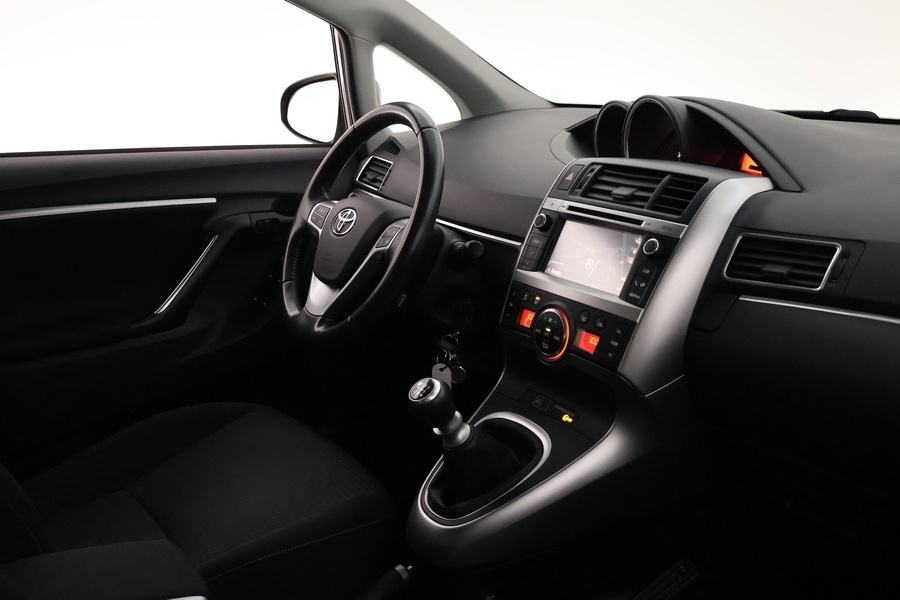 Toyota Verso vaihtoauto