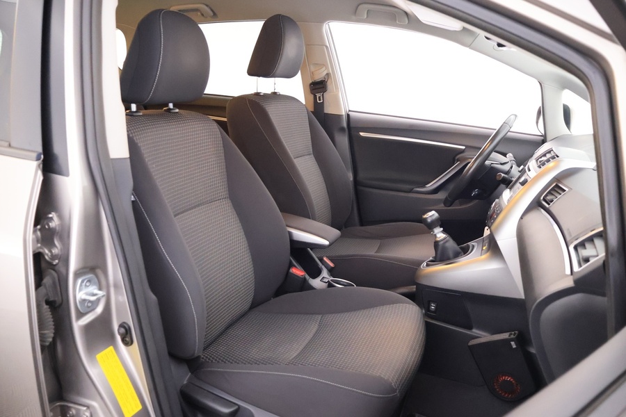 Toyota Verso vaihtoauto