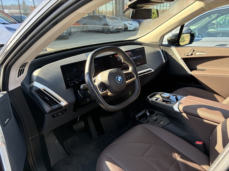 BMW iX vaihtoauto