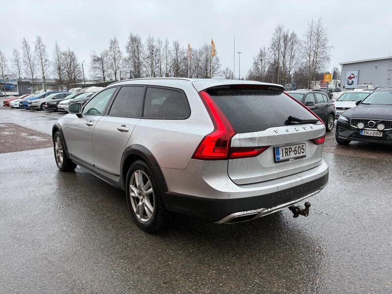 Volvo V90 Cross Country vaihtoauto