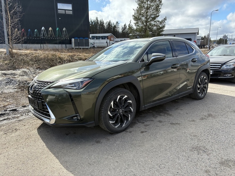 Lexus UX vaihtoauto