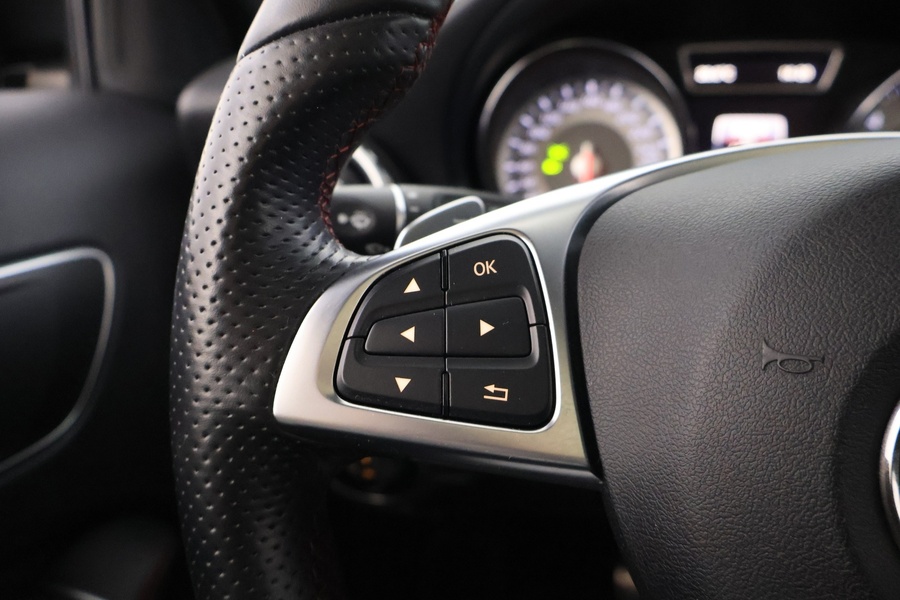 Mercedes-Benz GLA vaihtoauto