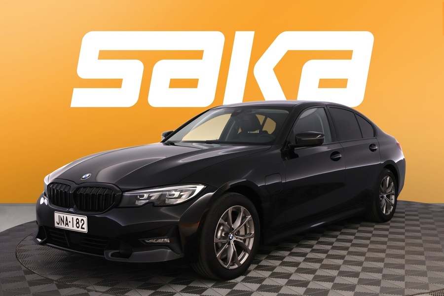 BMW 330 vaihtoauto