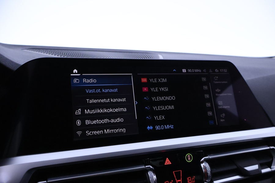 BMW 330 vaihtoauto