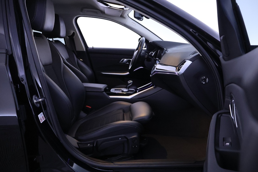 BMW 330 vaihtoauto