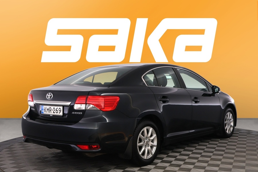 Toyota Avensis vaihtoauto