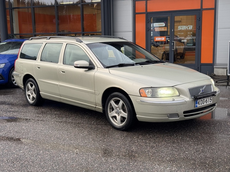 Volvo V70 vaihtoauto