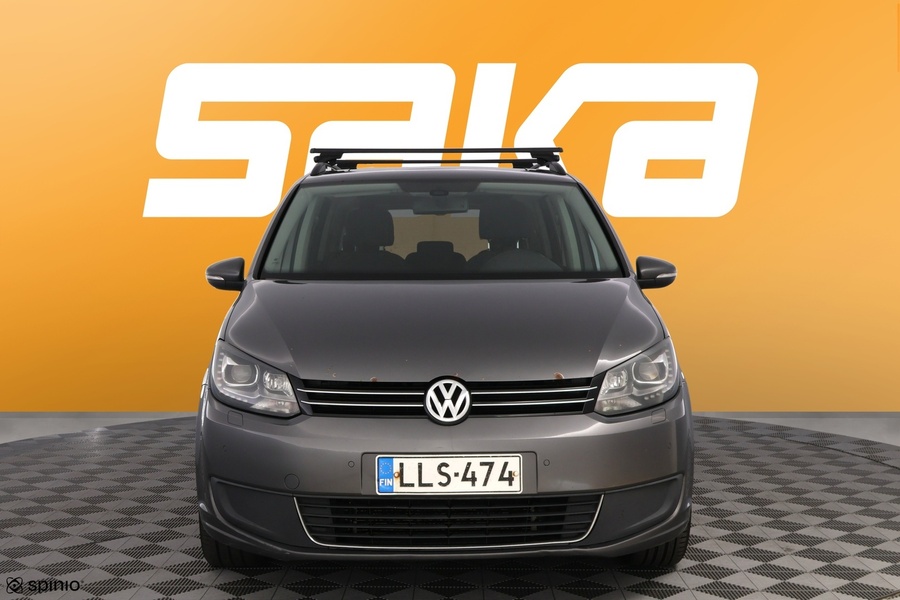 Volkswagen Touran vaihtoauto