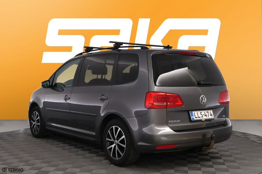 Volkswagen Touran vaihtoauto