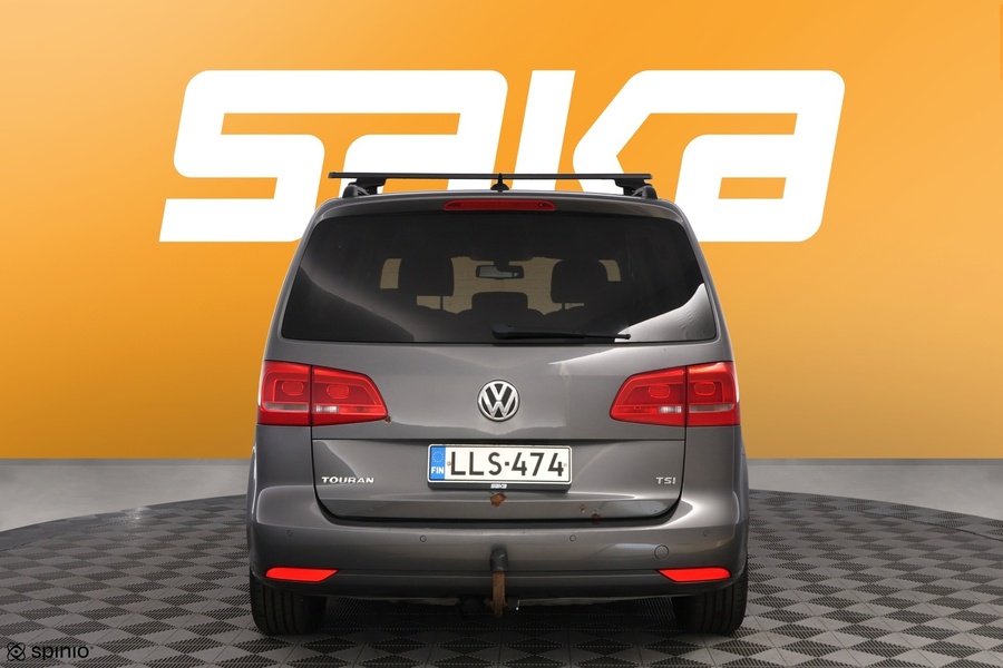 Volkswagen Touran vaihtoauto