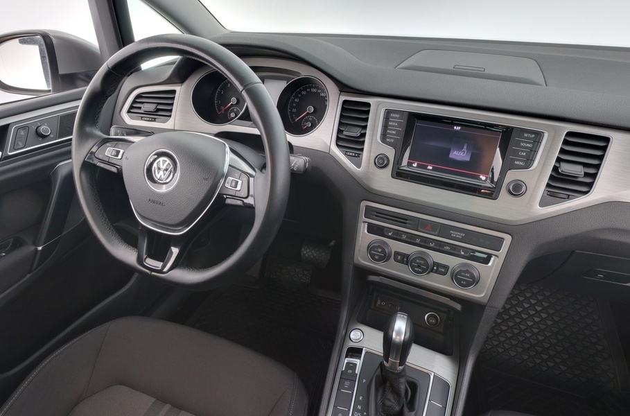 Volkswagen Golf Sportsvan vaihtoauto