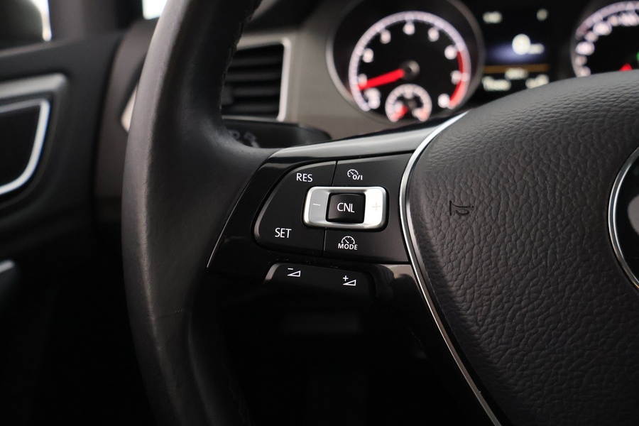 Volkswagen Golf Sportsvan vaihtoauto