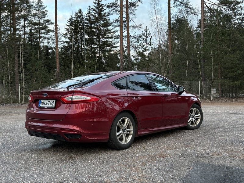 Ford Mondeo vaihtoauto