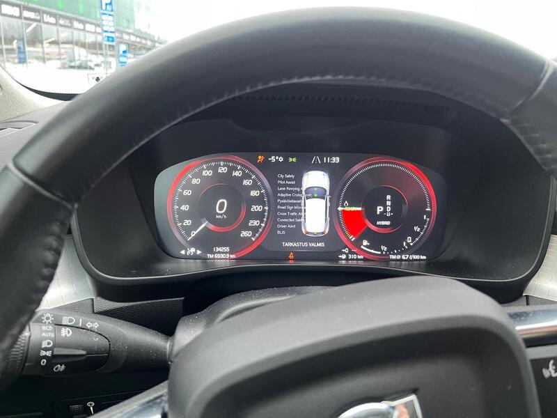 Volvo XC40 vaihtoauto