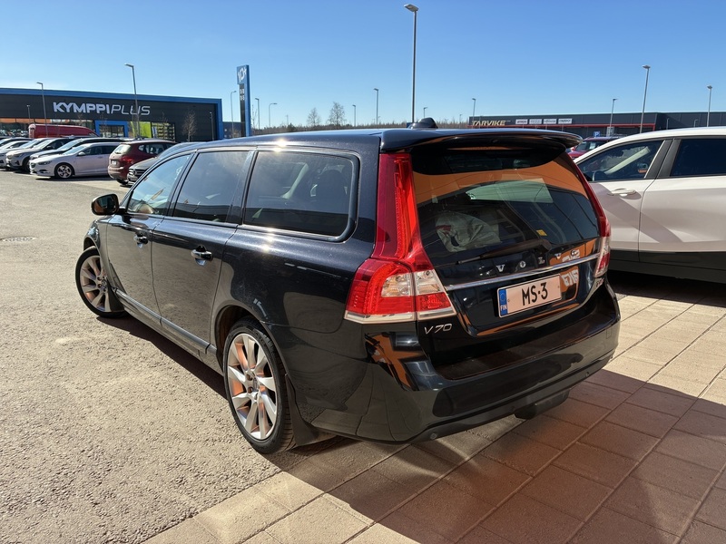 Volvo V70 vaihtoauto