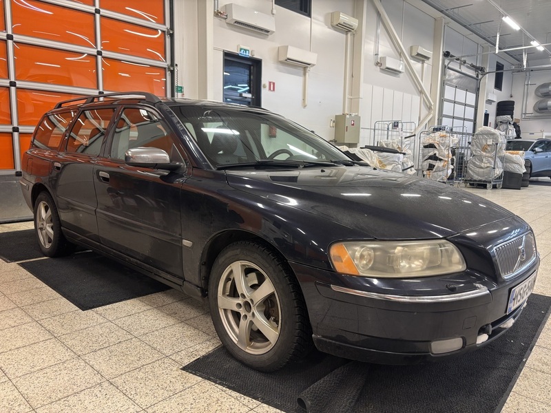 Volvo V70 vaihtoauto