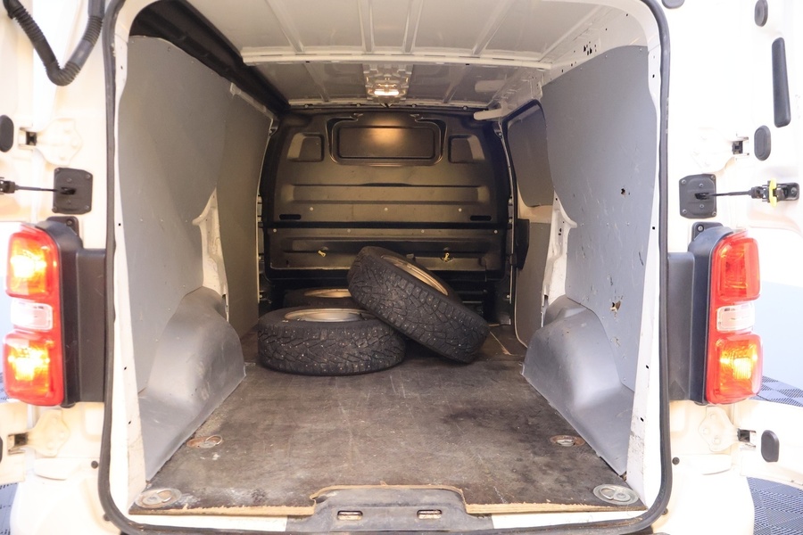 Opel Vivaro vaihtoauto