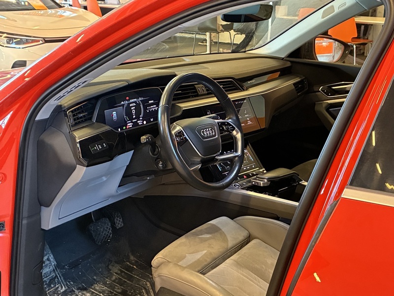 Audi e-tron vaihtoauto