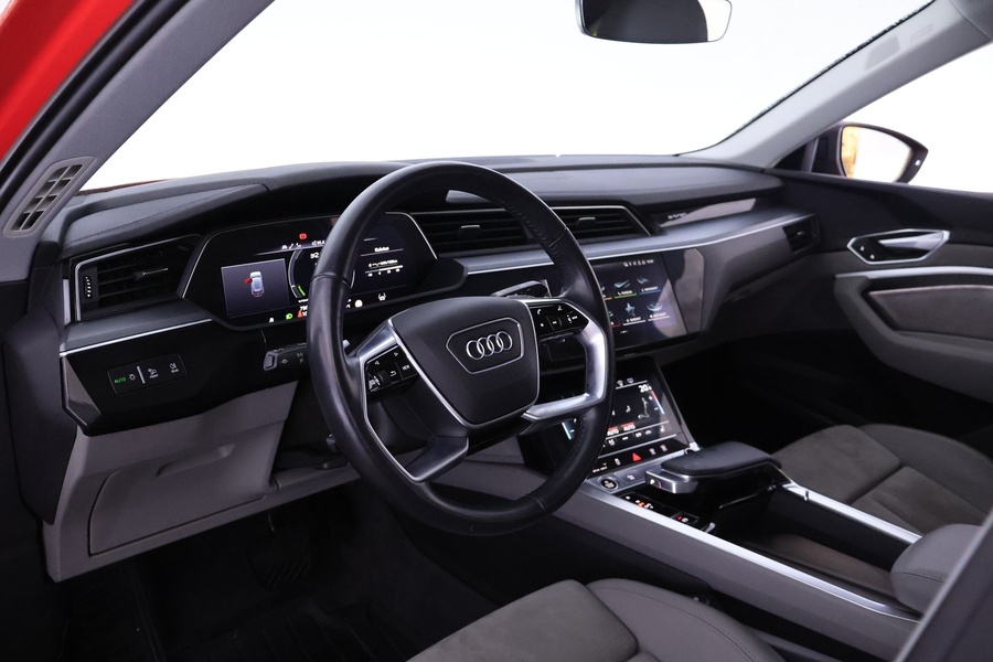 Audi e-tron vaihtoauto