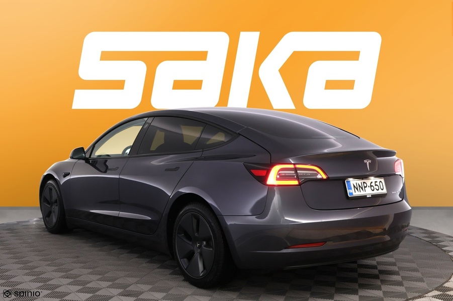 Tesla Model 3 vaihtoauto