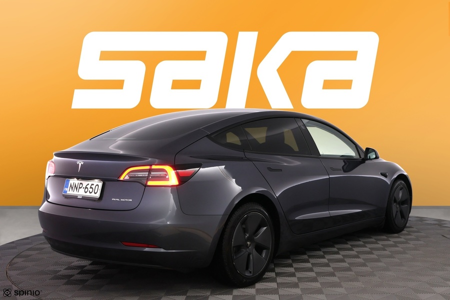 Tesla Model 3 vaihtoauto
