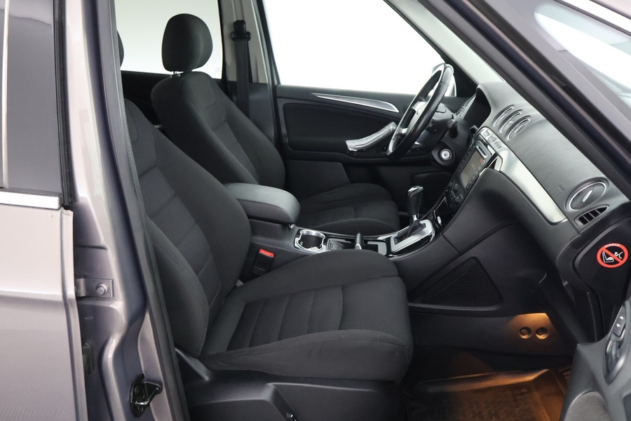 Ford S-MAX vaihtoauto