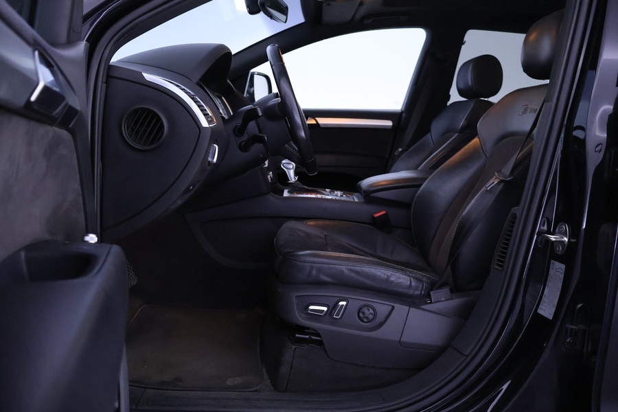 Audi Q7 vaihtoauto