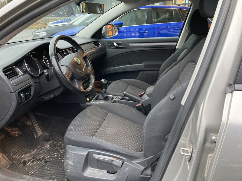 Skoda Superb vaihtoauto