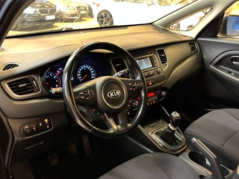 Kia Carens vaihtoauto