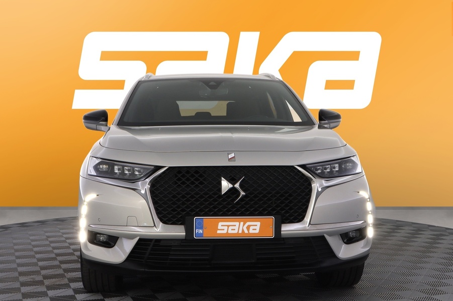 DS 7 vaihtoauto