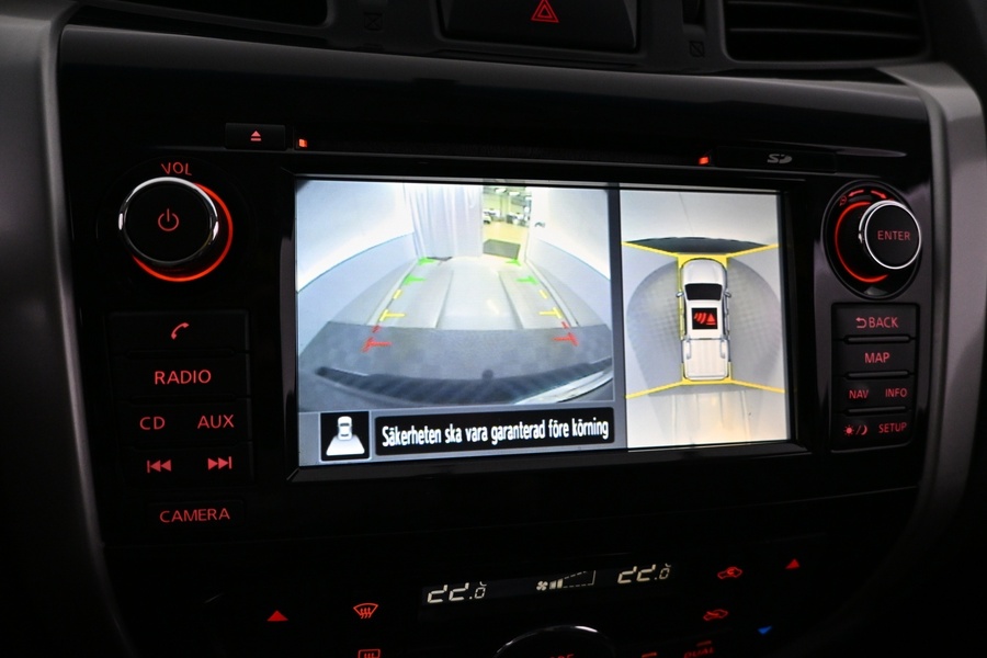 Nissan Navara vaihtoauto