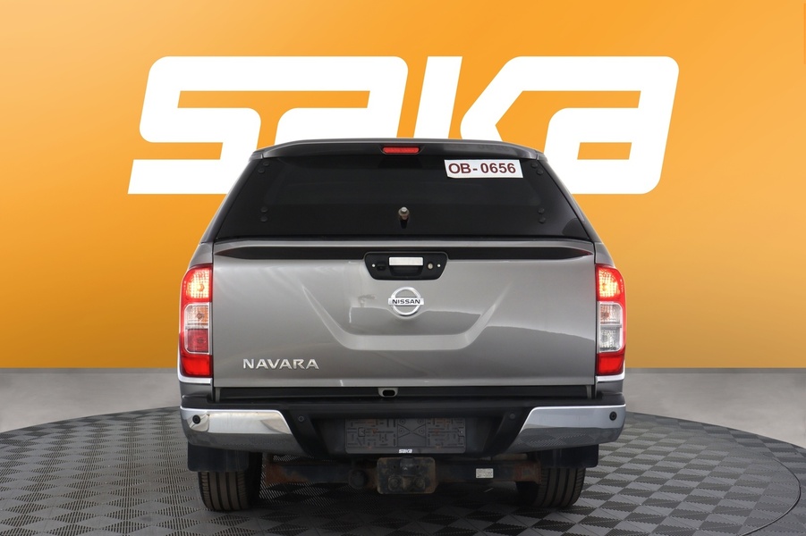 Nissan Navara vaihtoauto