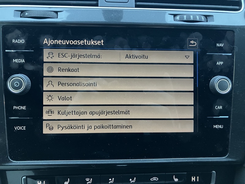 Volkswagen Golf vaihtoauto