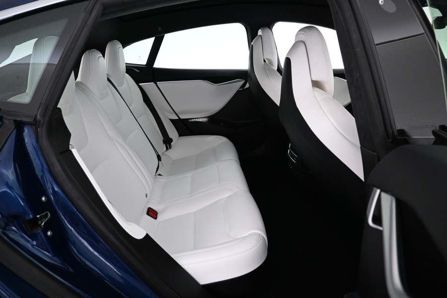 Tesla Model S vaihtoauto