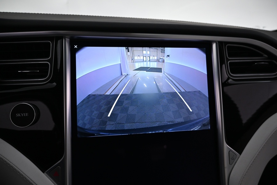 Tesla Model S vaihtoauto