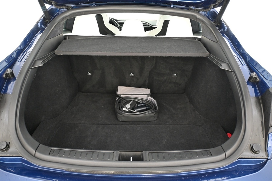 Tesla Model S vaihtoauto