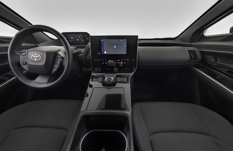 Toyota bZ4X vaihtoauto