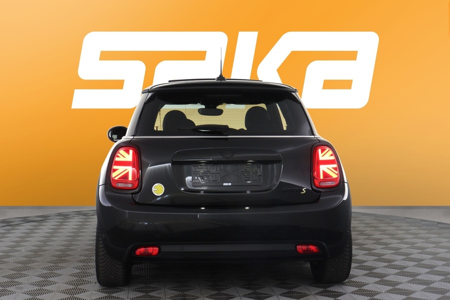 Mini Hatchback vaihtoauto