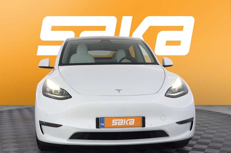 Tesla Model Y vaihtoauto