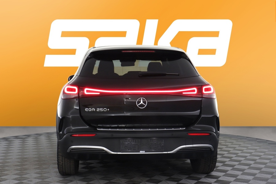 Mercedes-Benz EQA vaihtoauto